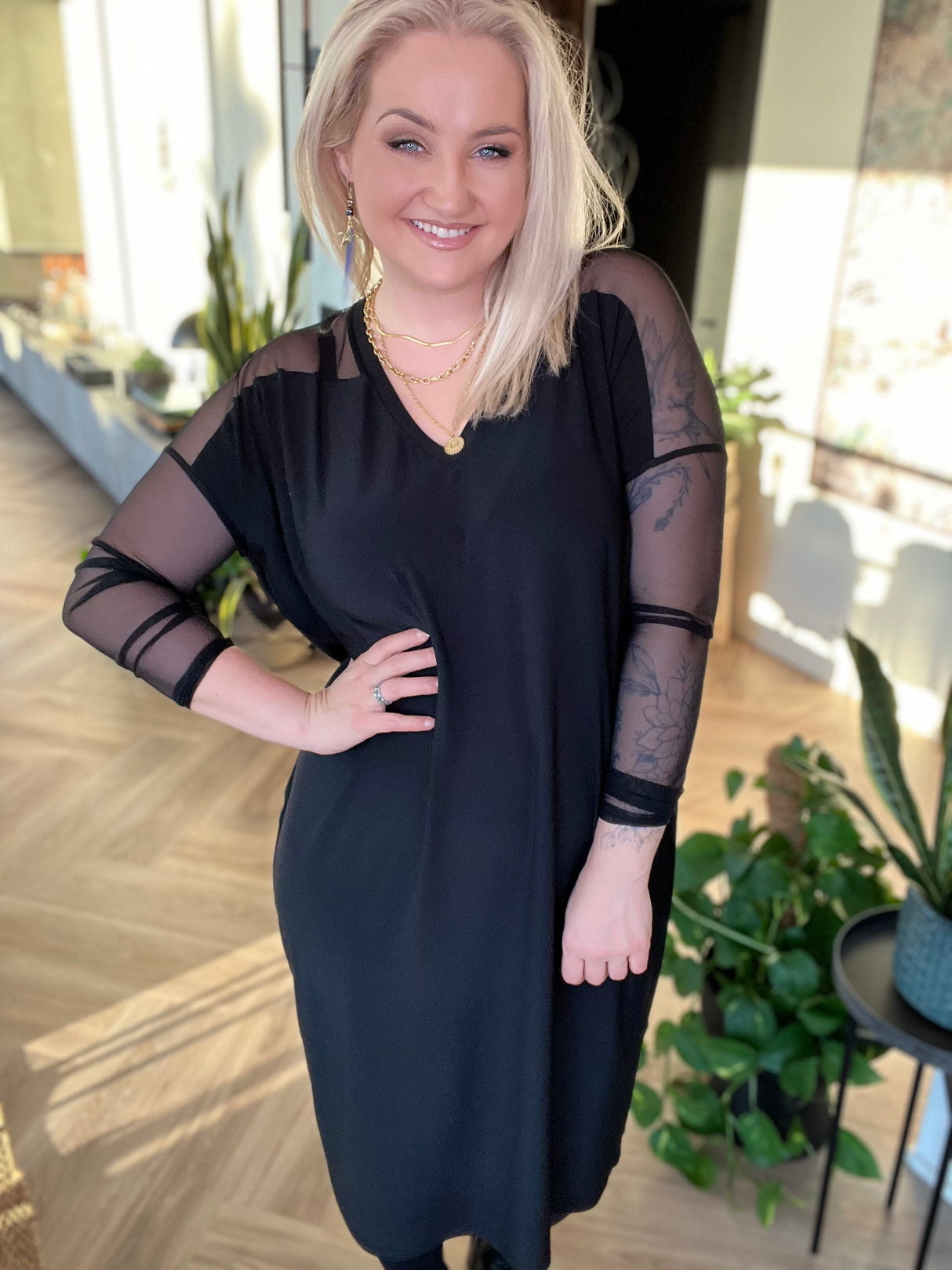 Brim síður V-hálsmál svartur/mesh