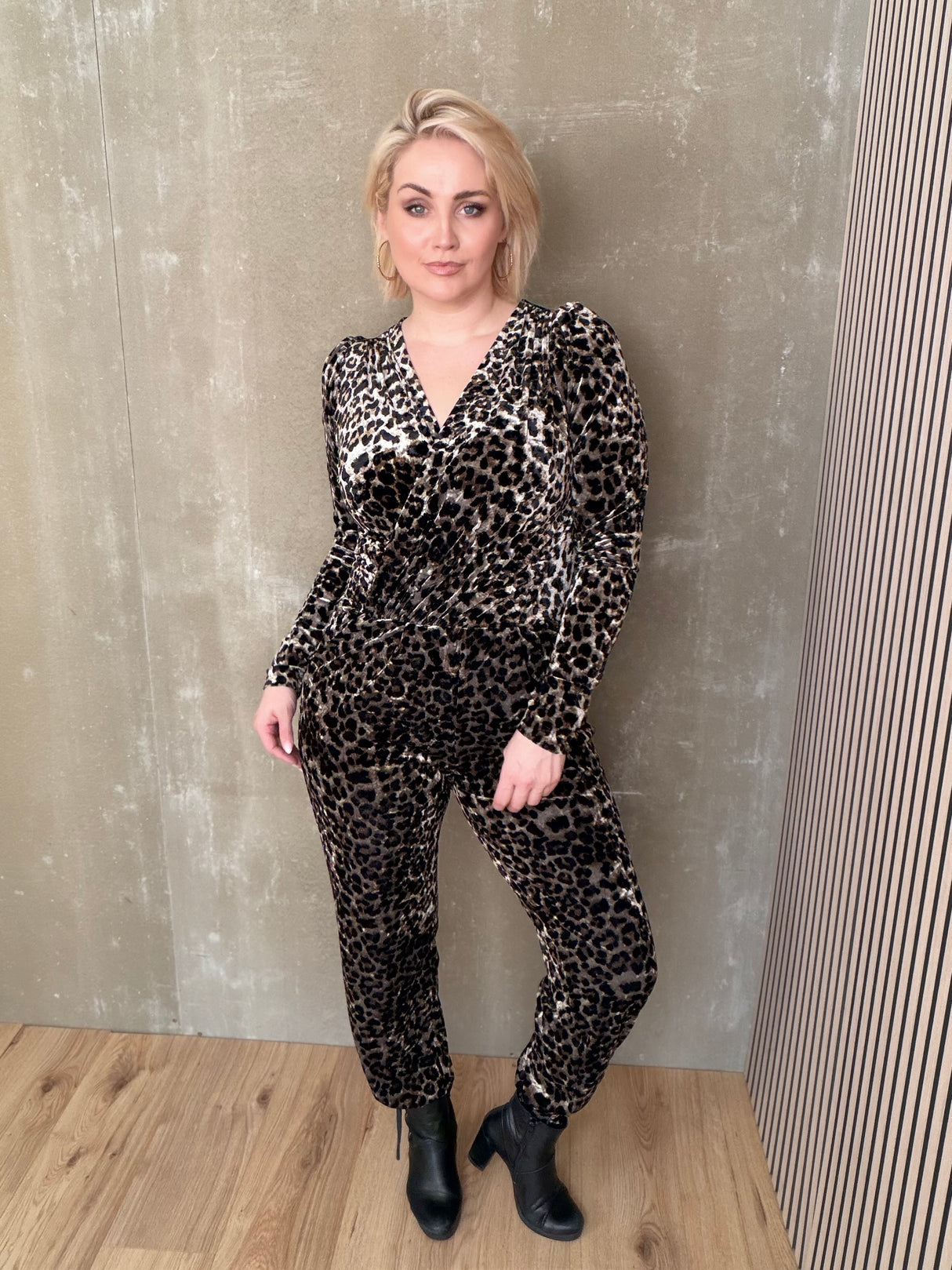 Drangur púff samfestingur