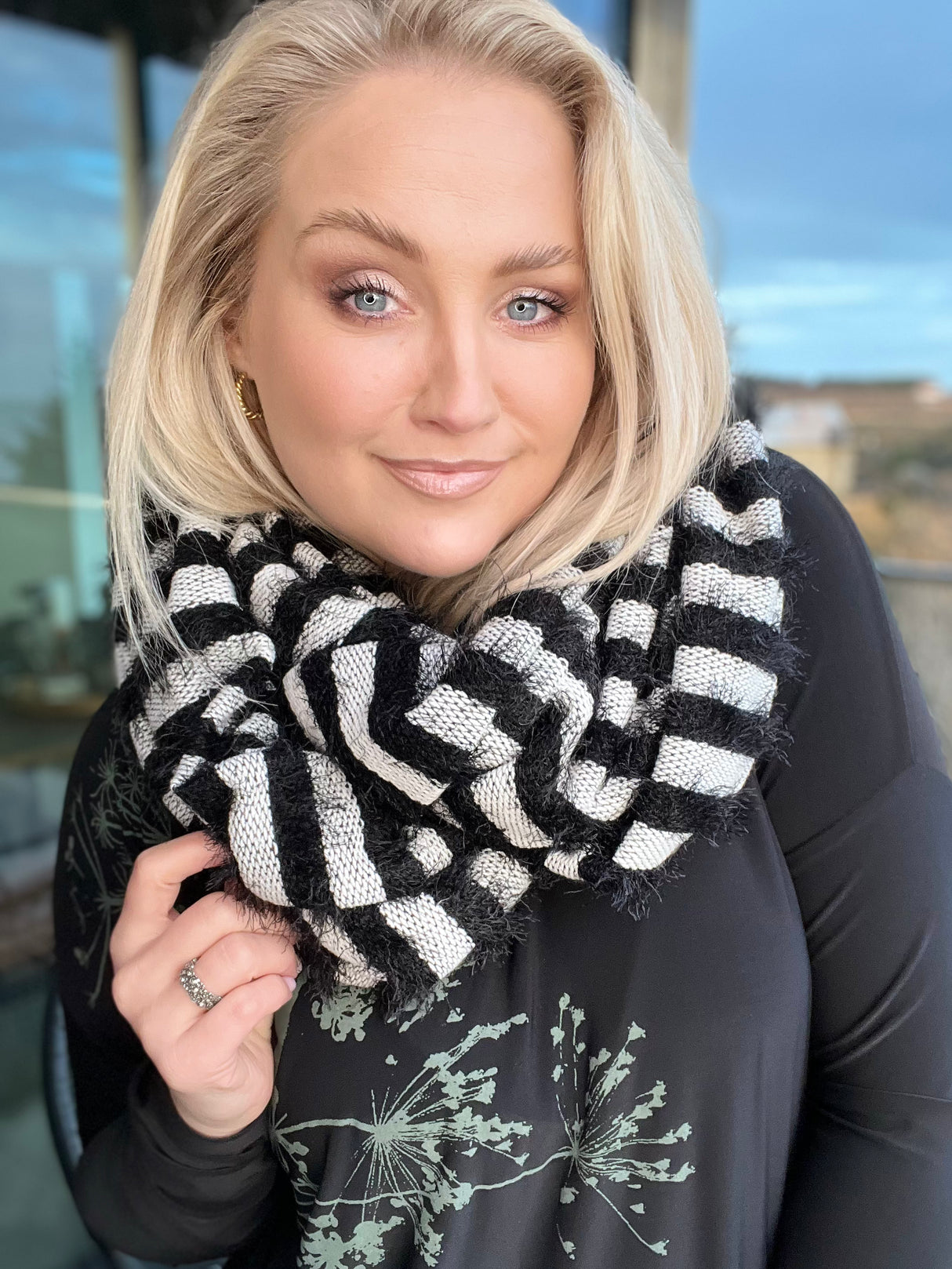 Skjól Röndótt Sv/Hv