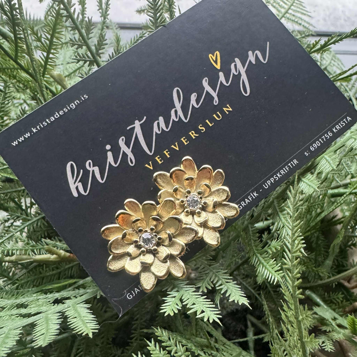 Krista blómalokkar með stein