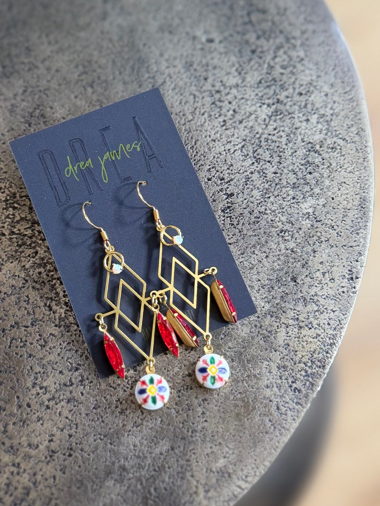 Lokkar DREA - engin tvö pör eins!