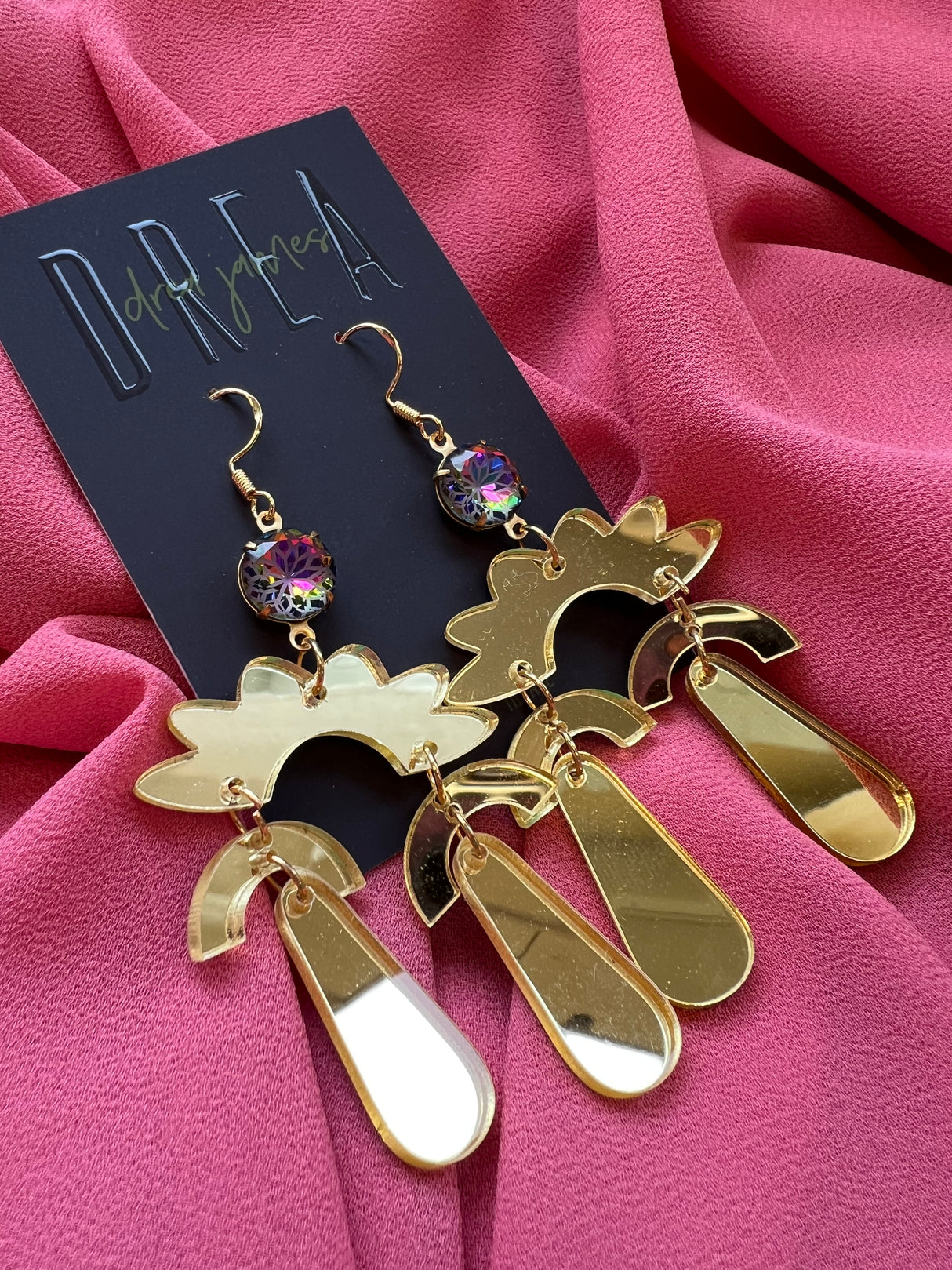 Lokkar DREA - engin tvö pör eins!