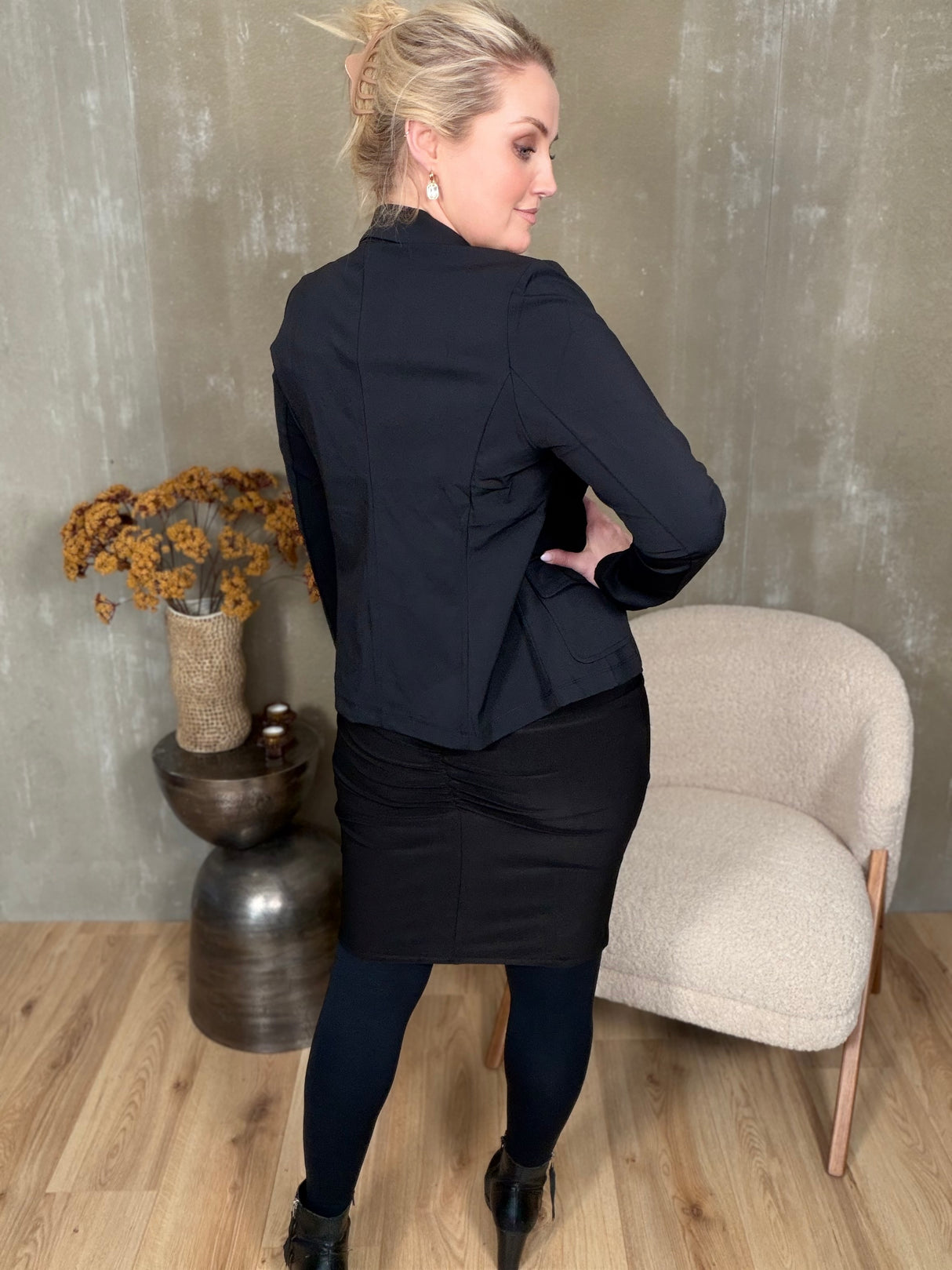 Spjót kjóll sv ermalaus