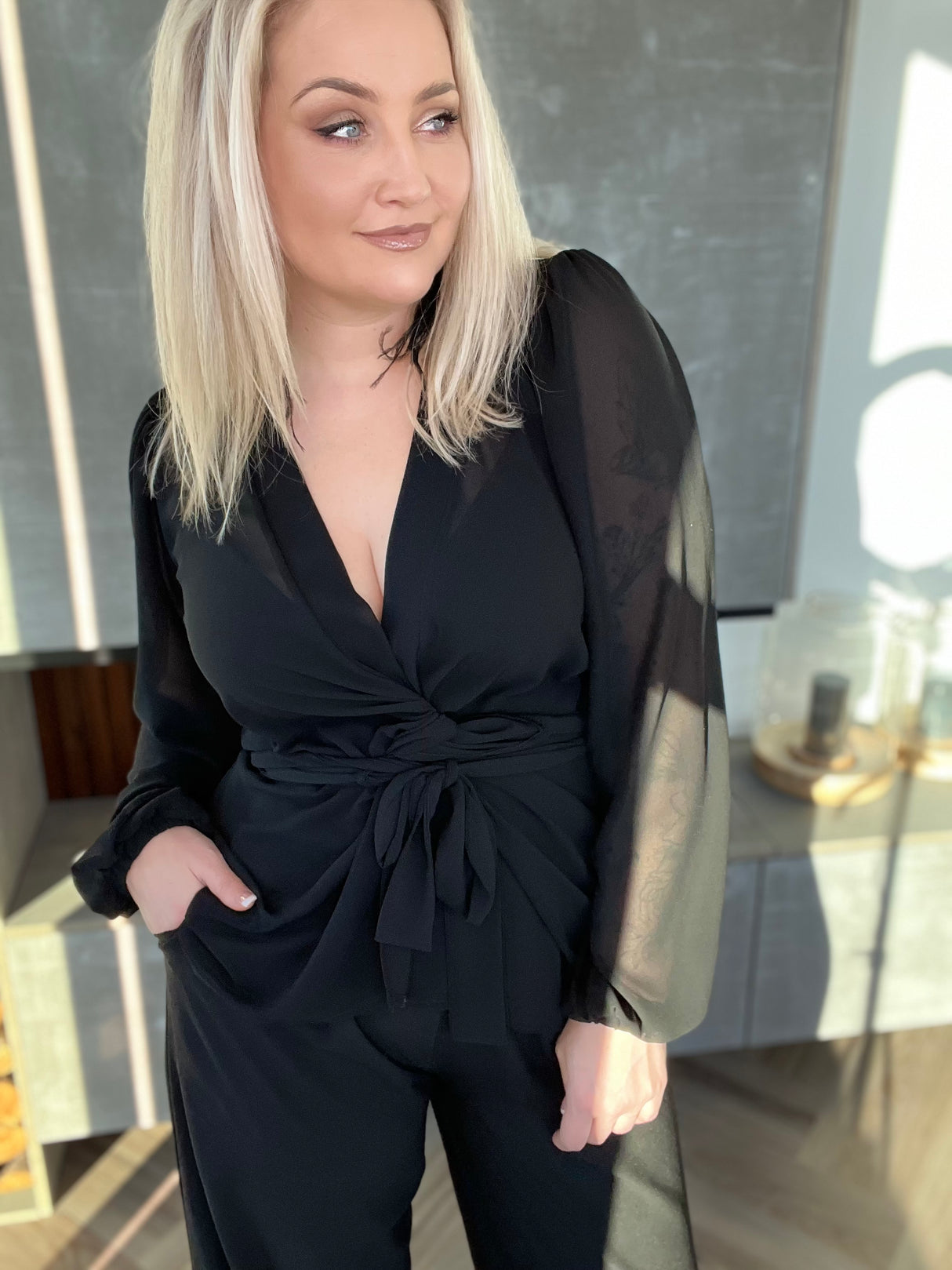 Gresja siffon skyrta Svört