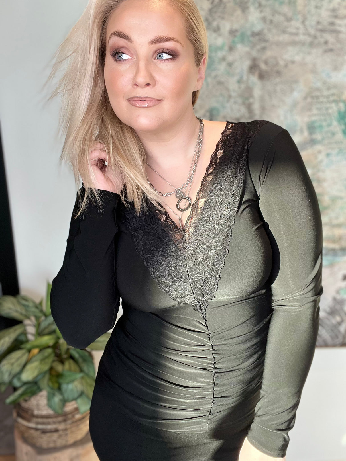 Spjót toppur svartur