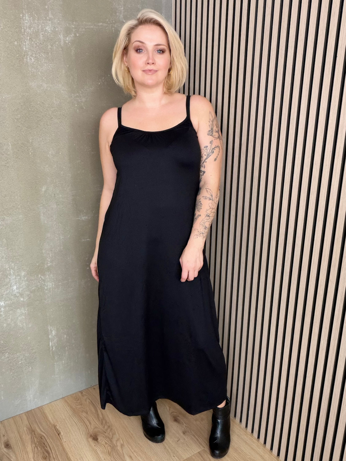 Alma Kjóll