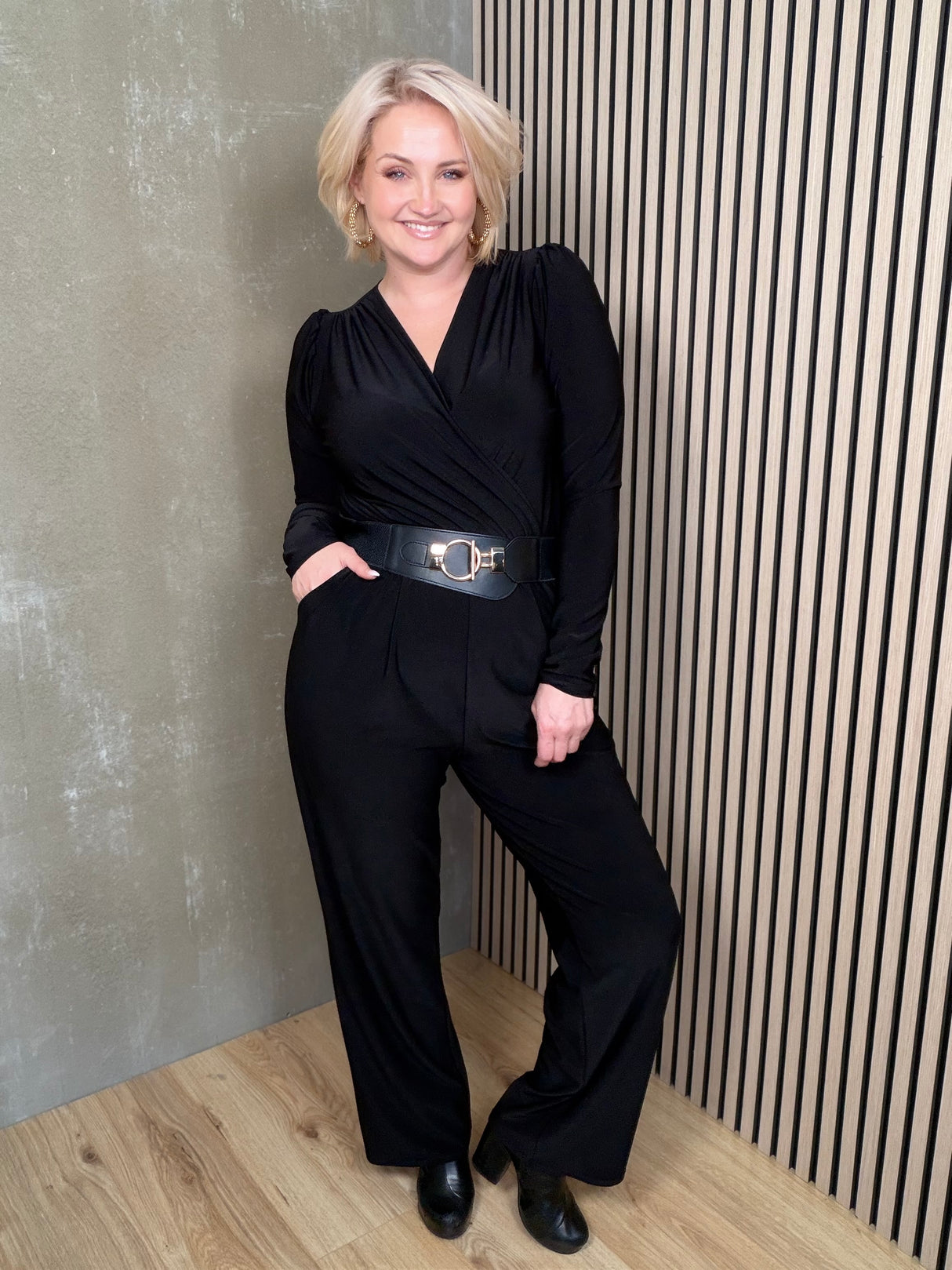 Drangur púff samfestingur Svartur beinar skálmar