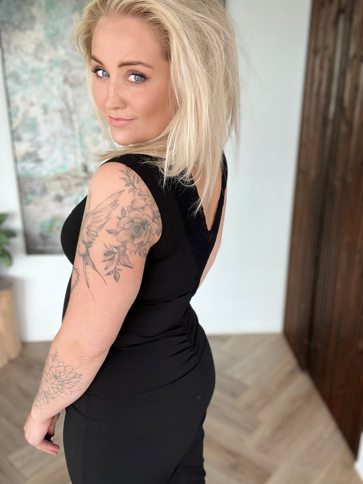 Spjót kjóll sv ermalaus