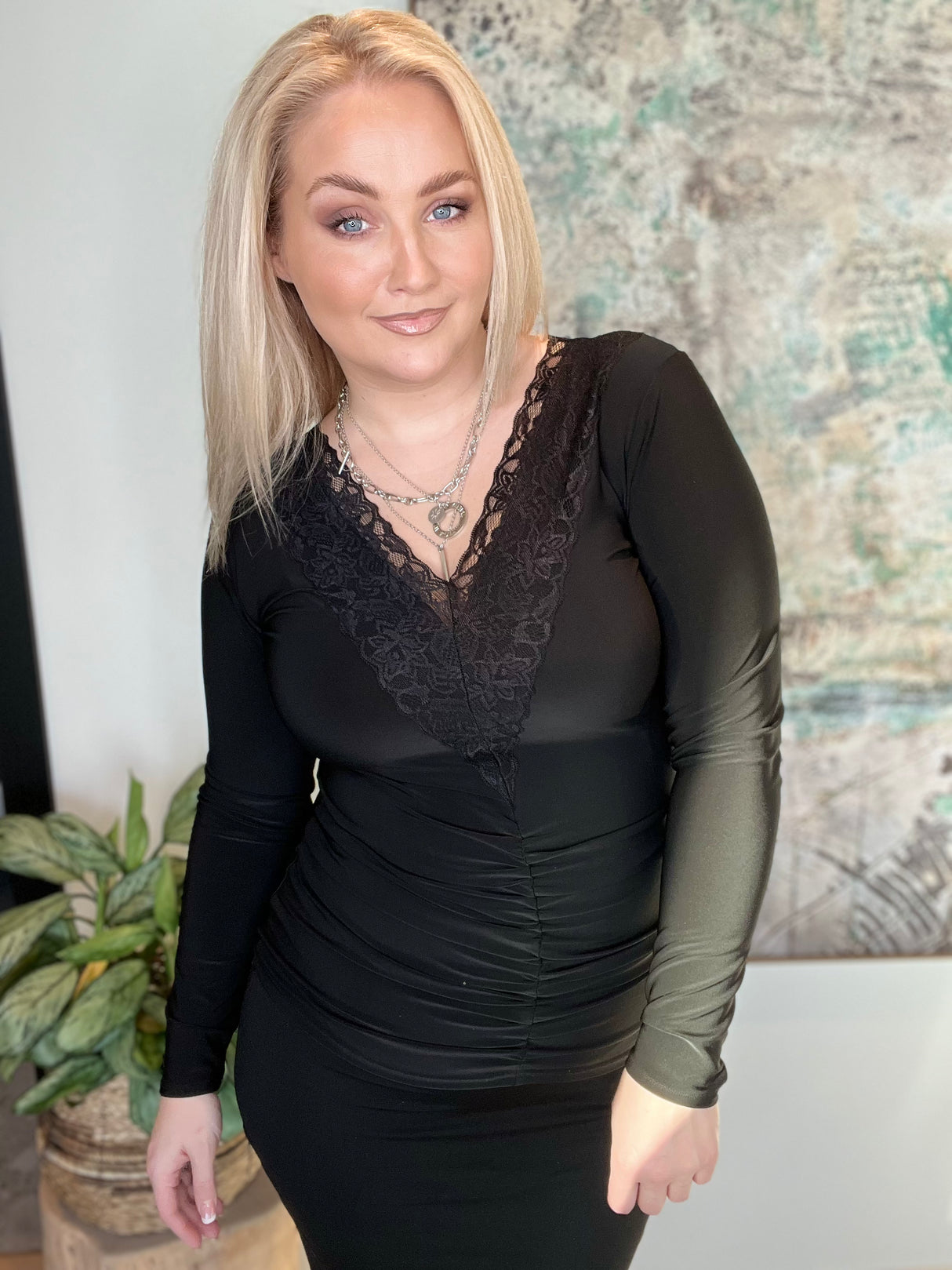 Spjót toppur svartur