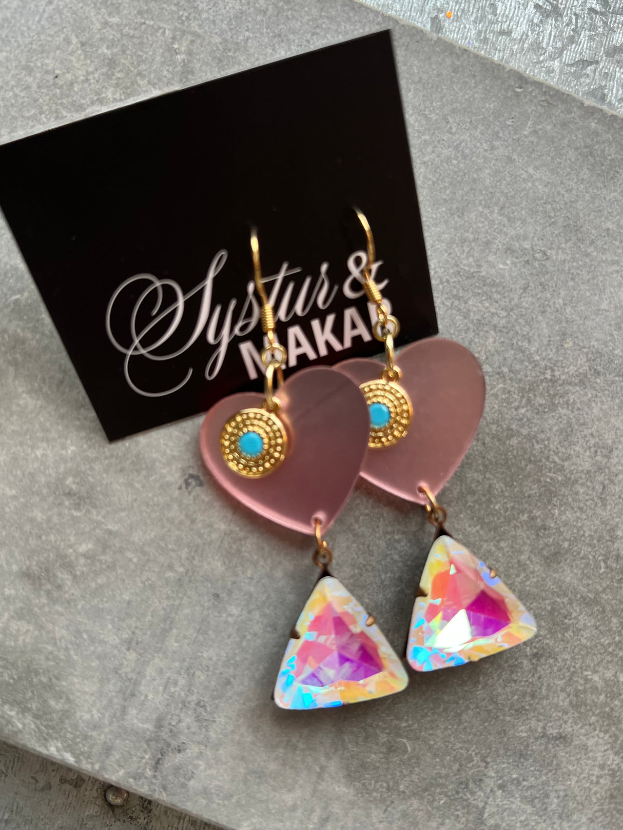 Lokkar DREA - engin tvö pör eins!