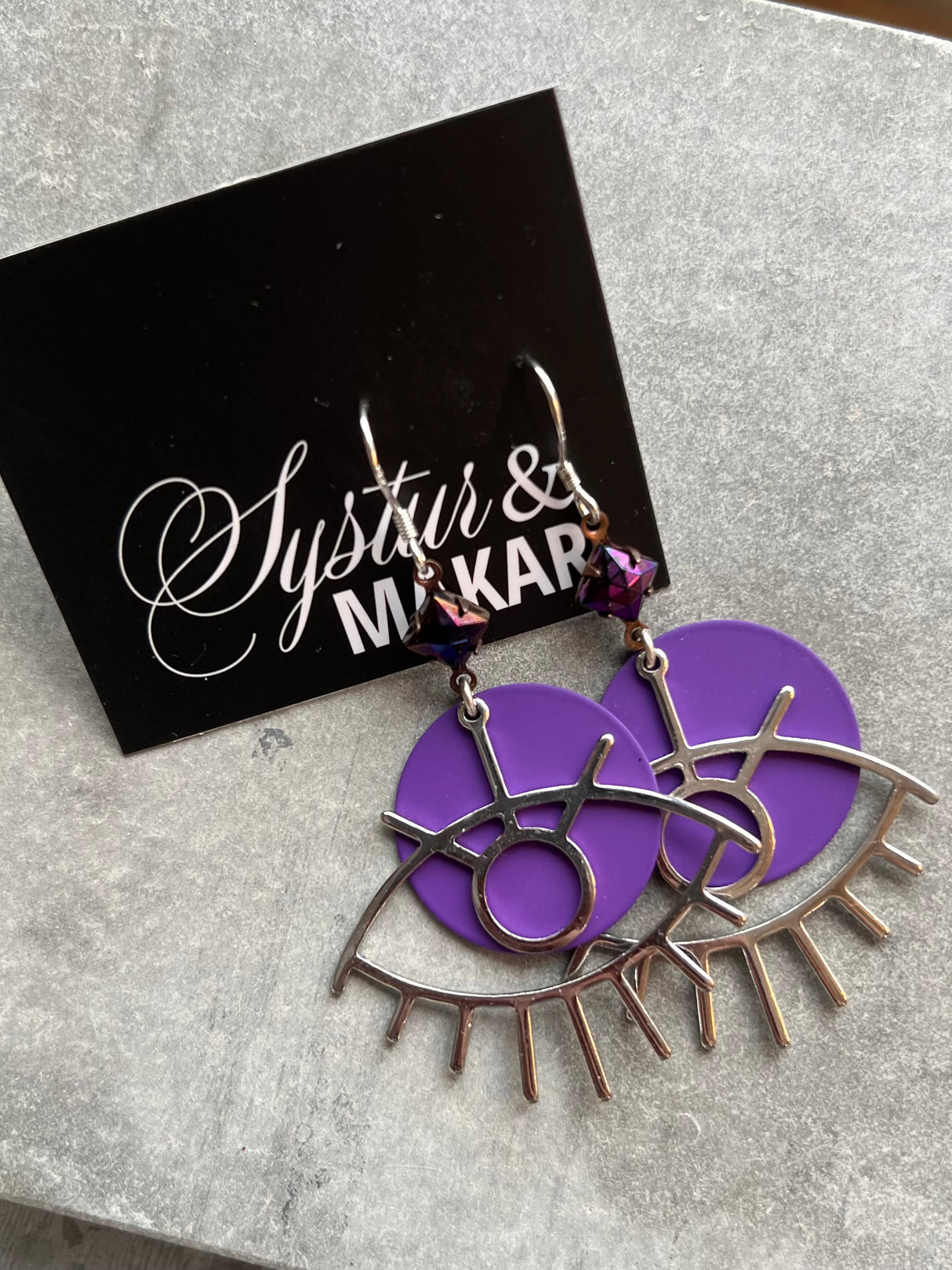 Lokkar DREA - engin tvö pör eins!