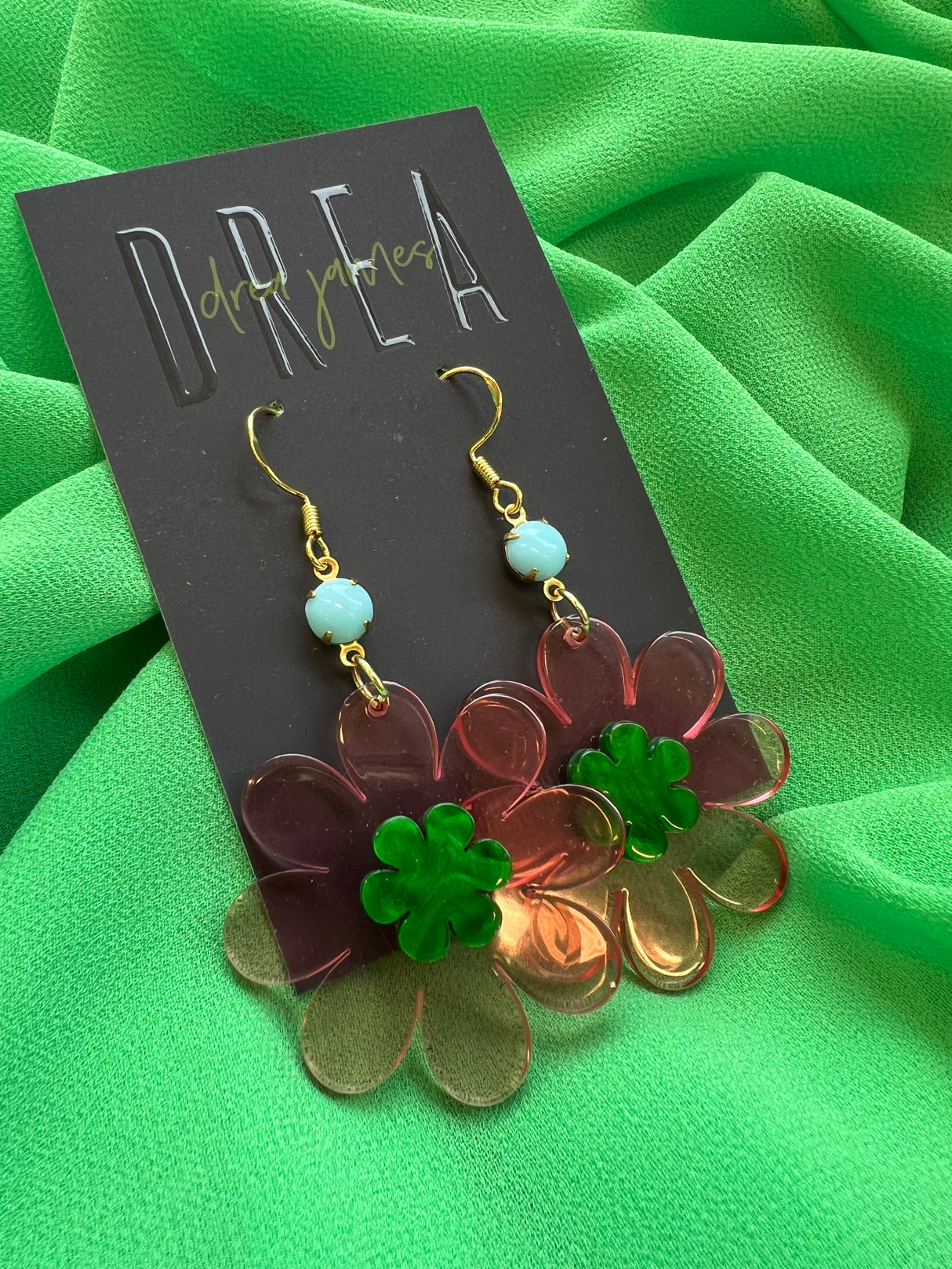 Lokkar DREA - engin tvö pör eins!