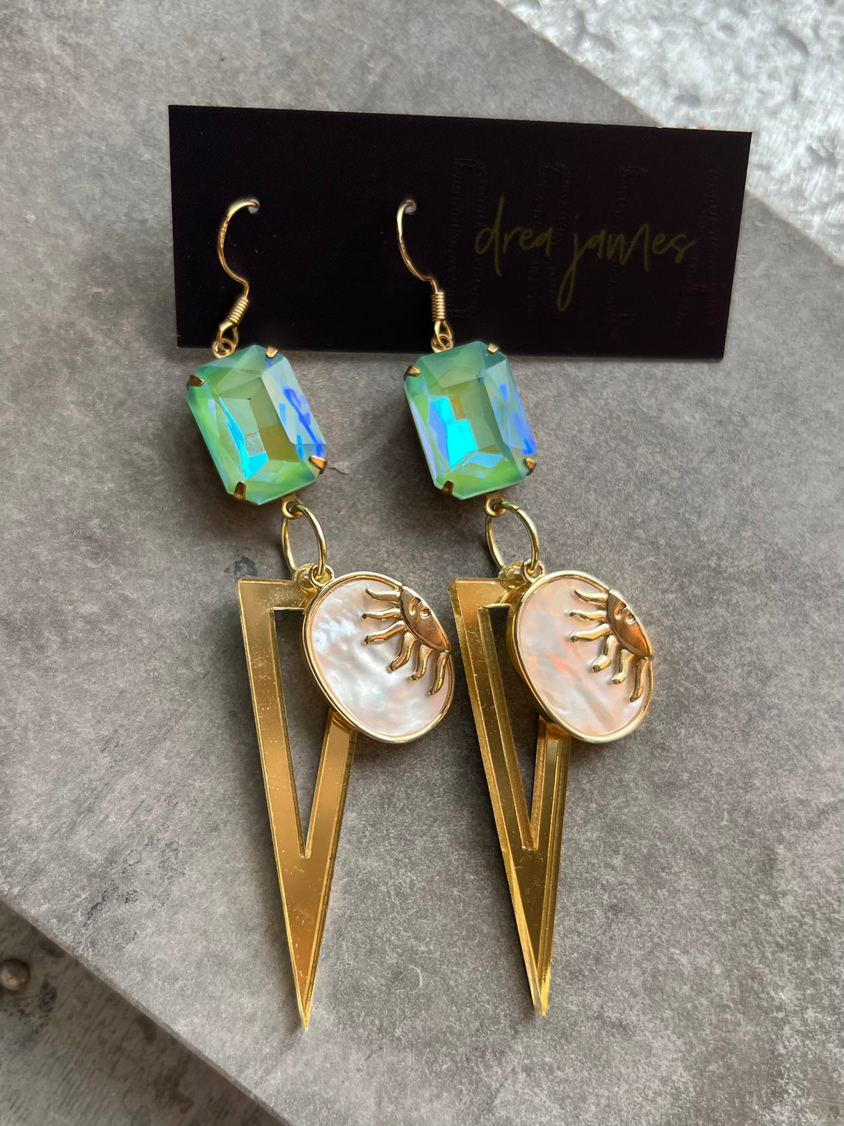 Lokkar DREA - engin tvö pör eins!