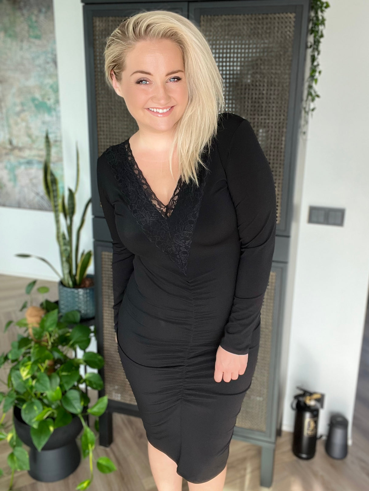 Spjót kjóll sv síðerma