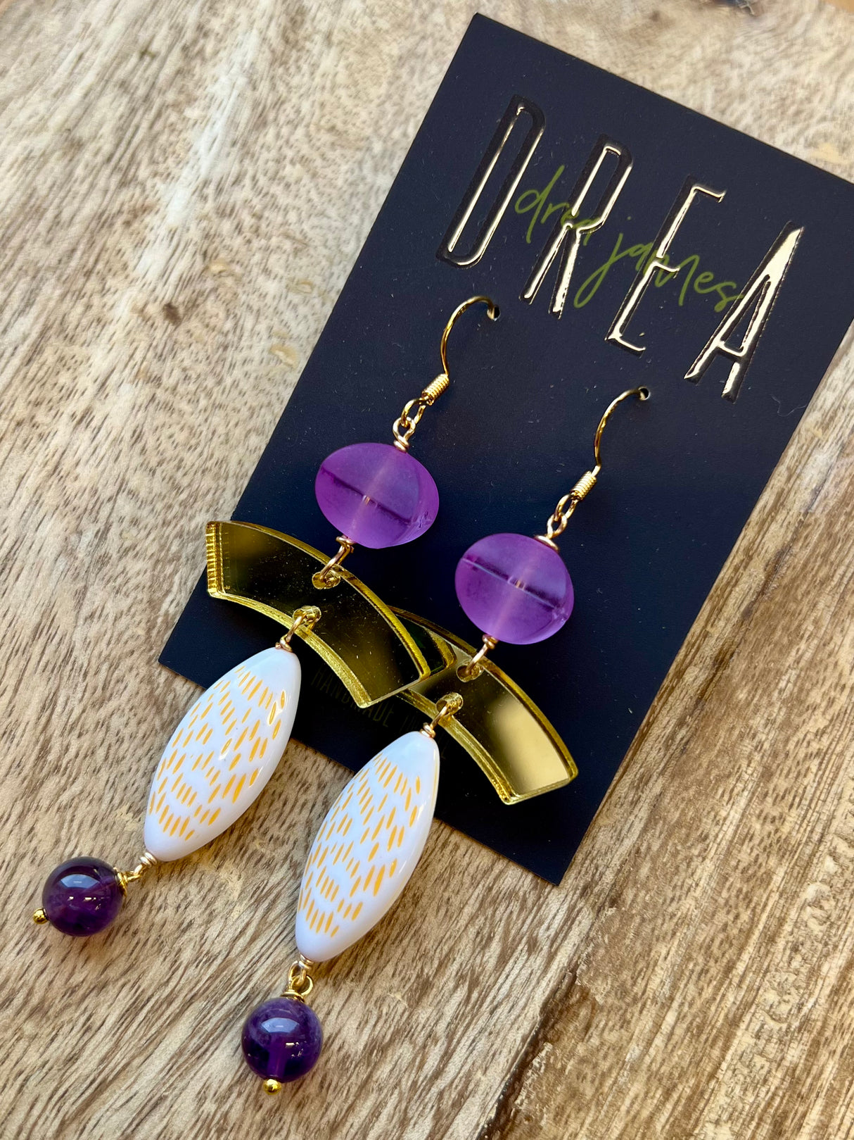 Lokkar DREA - engin tvö pör eins!