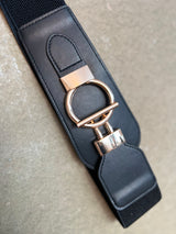 Teygjubelti með leðurlíki og krækju