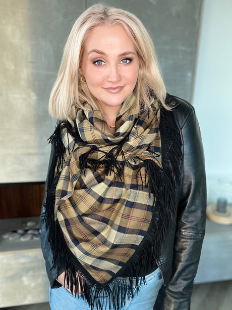 Klútur Brúnn/Grænn köflóttur með kögri