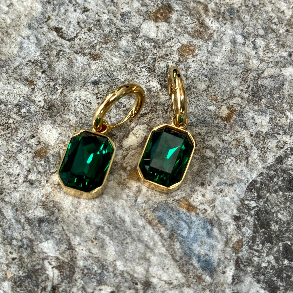 Dangle Kristalslokkar með hringlás