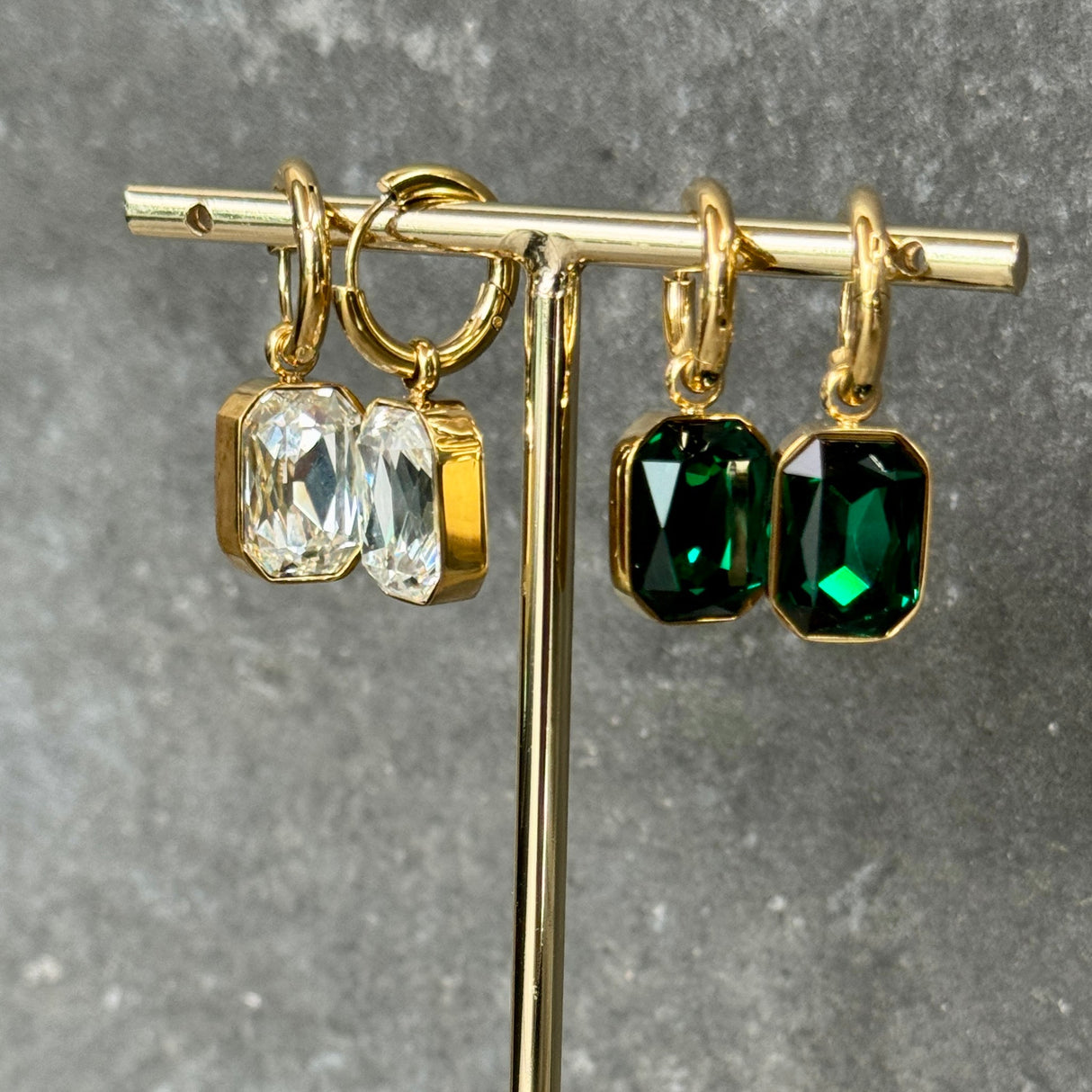 Dangle Kristalslokkar með hringlás