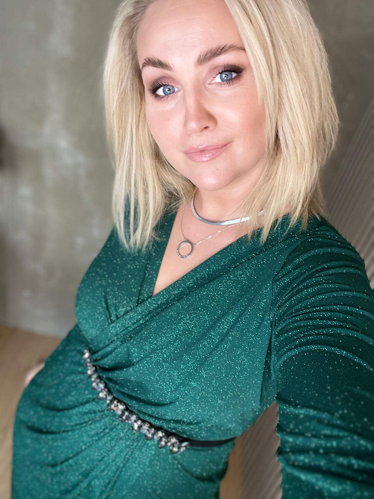 Teygjubelti semelíu steina:3 litir