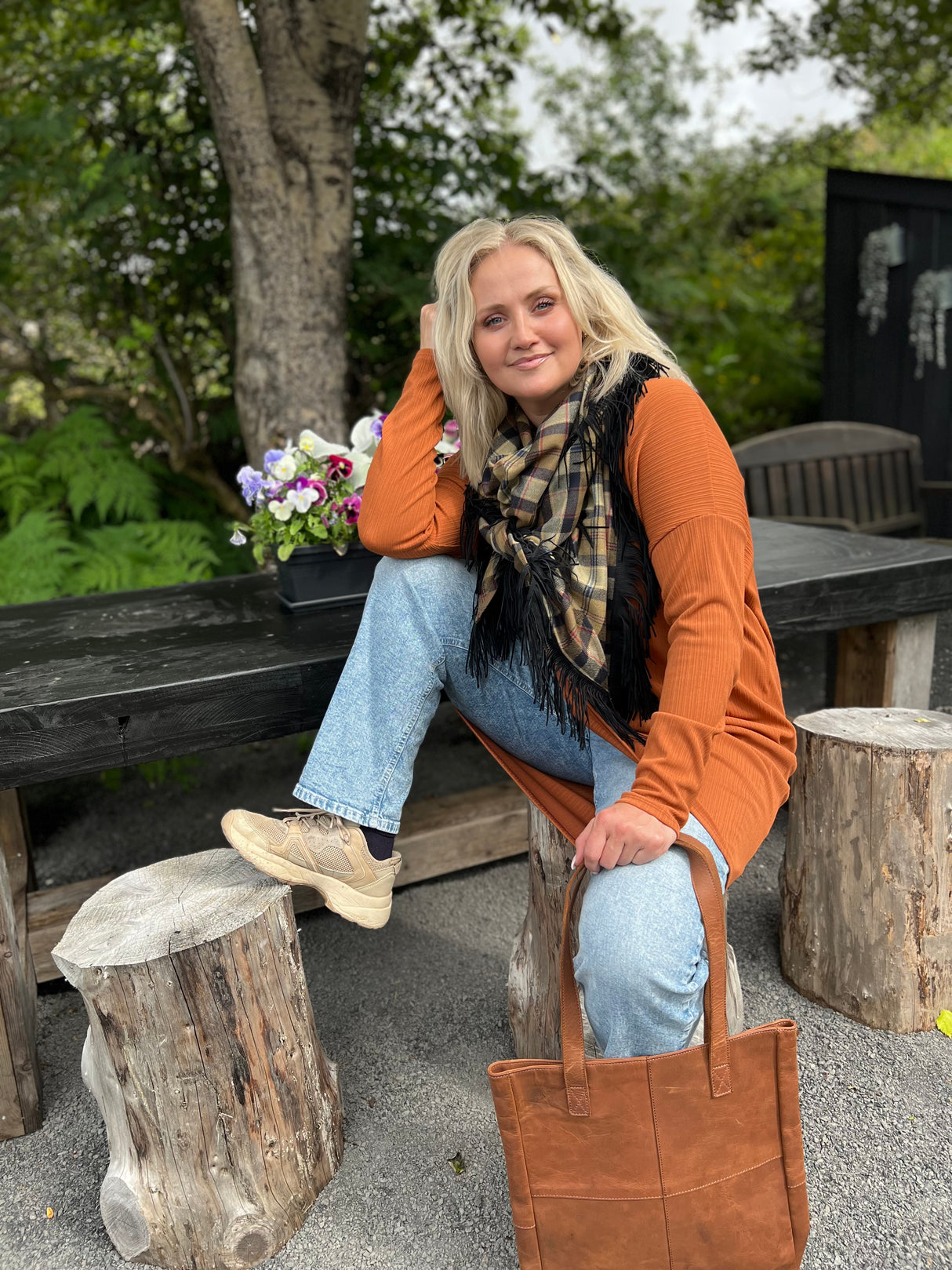 Klútur Brúnn/Grænn köflóttur með kögri