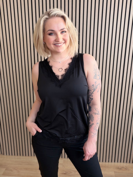 Bicco breiðir hlýrar