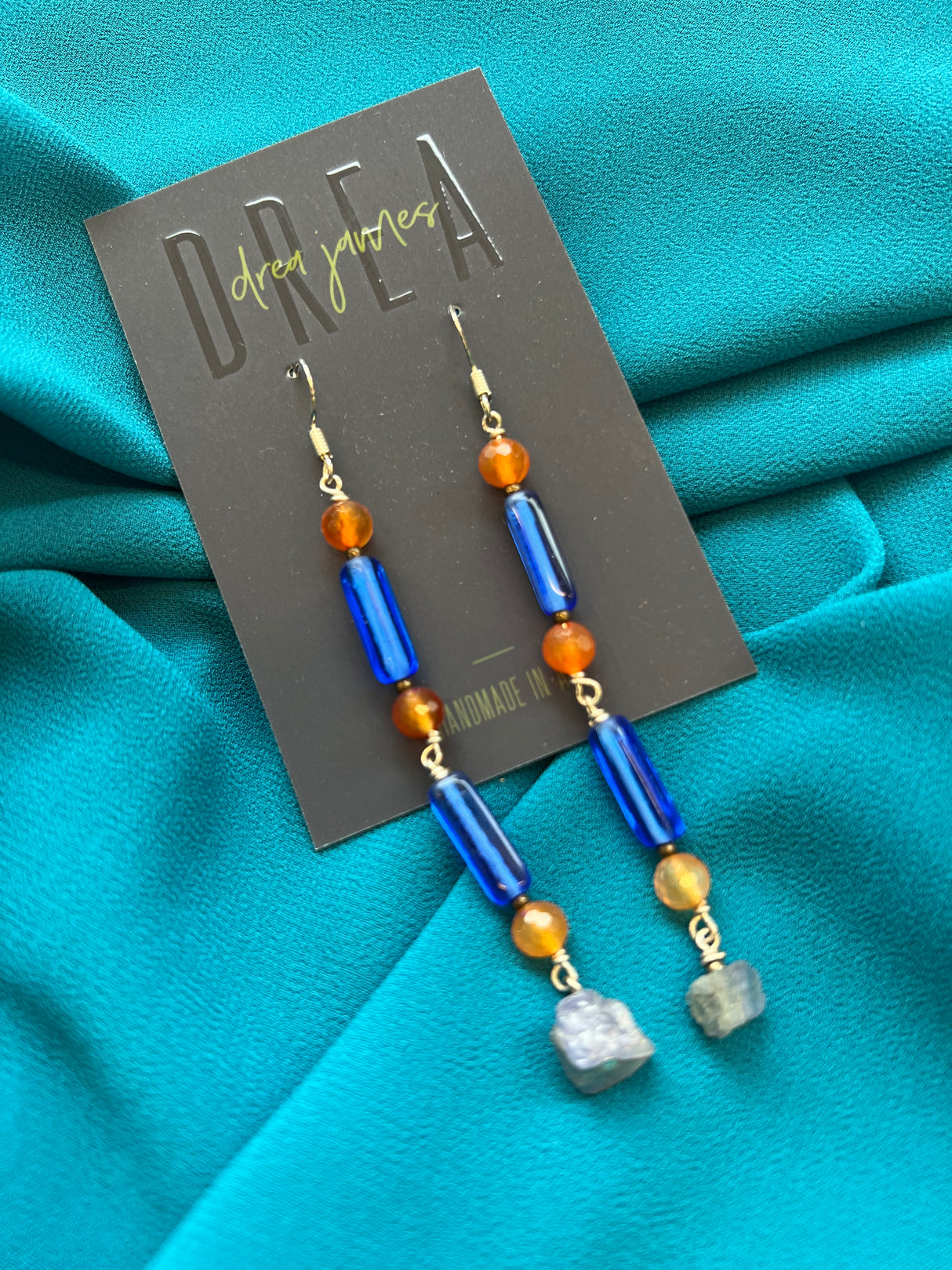 Lokkar DREA - engin tvö pör eins!