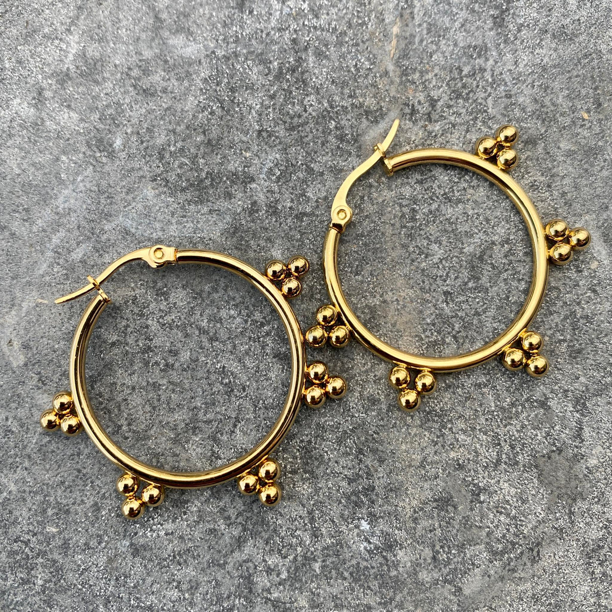 Lokkar með 3 doppum, 2,8 cm þvermál