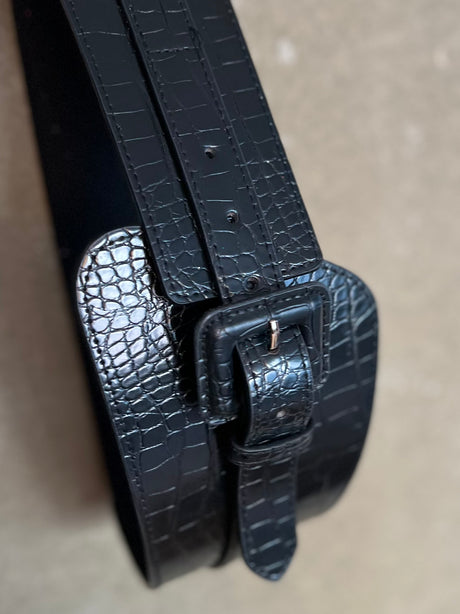 Teygjubelti breitt með grófri áferð