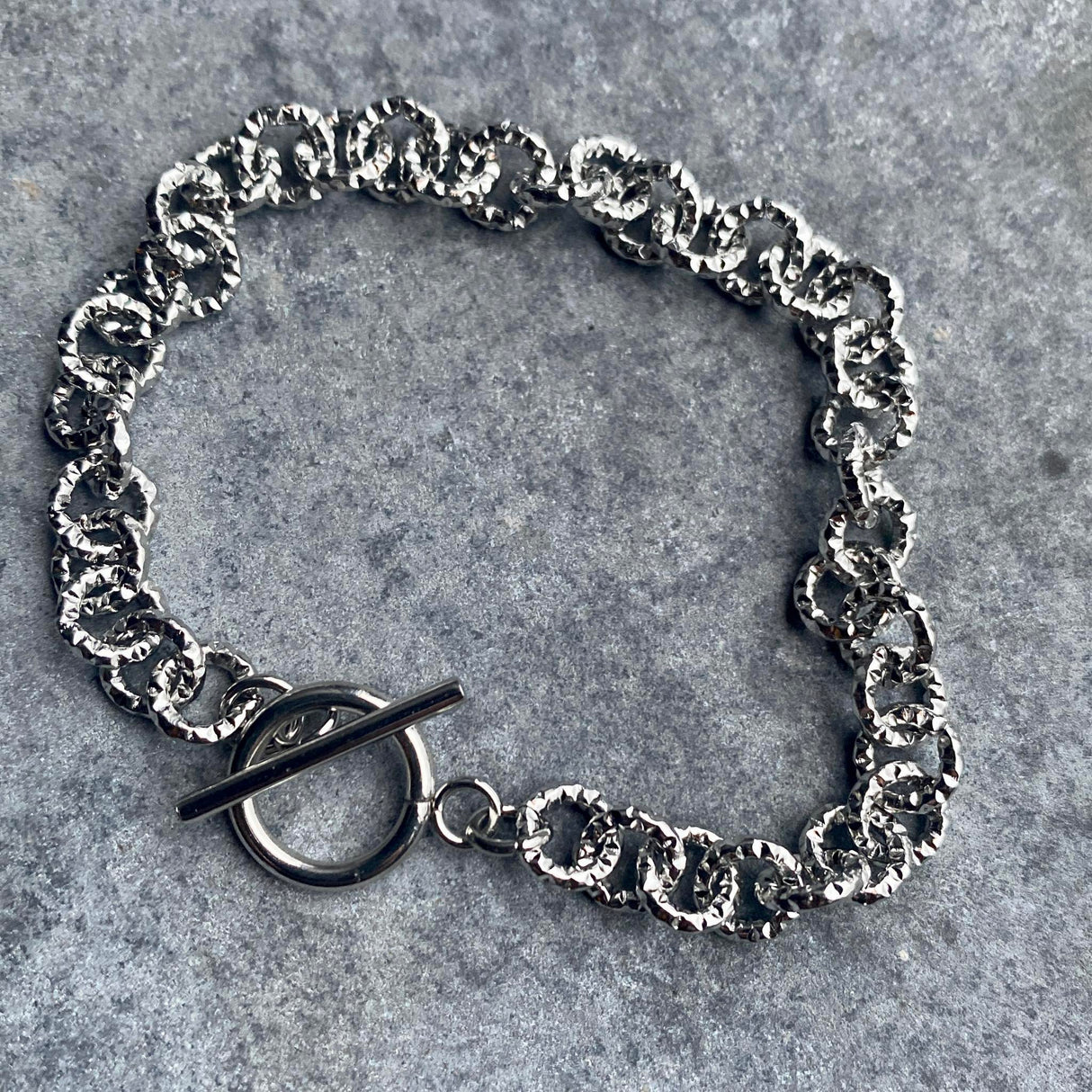 Armband dömu með hringlás