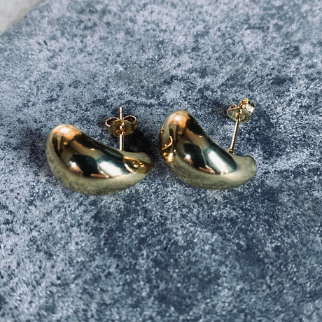 Krista lokkar dropar