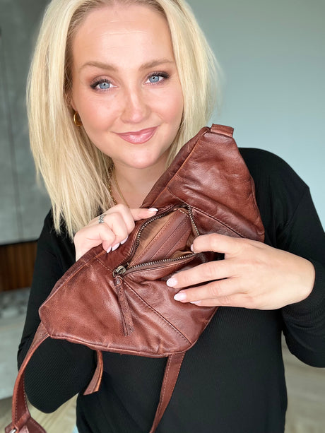 Bumbag m 2 rennilásum