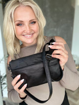Crossbody taska með mörgum hólfum