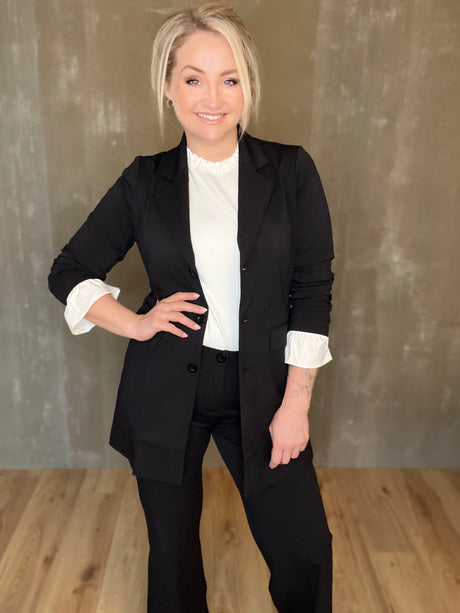 Noor blazer svartur