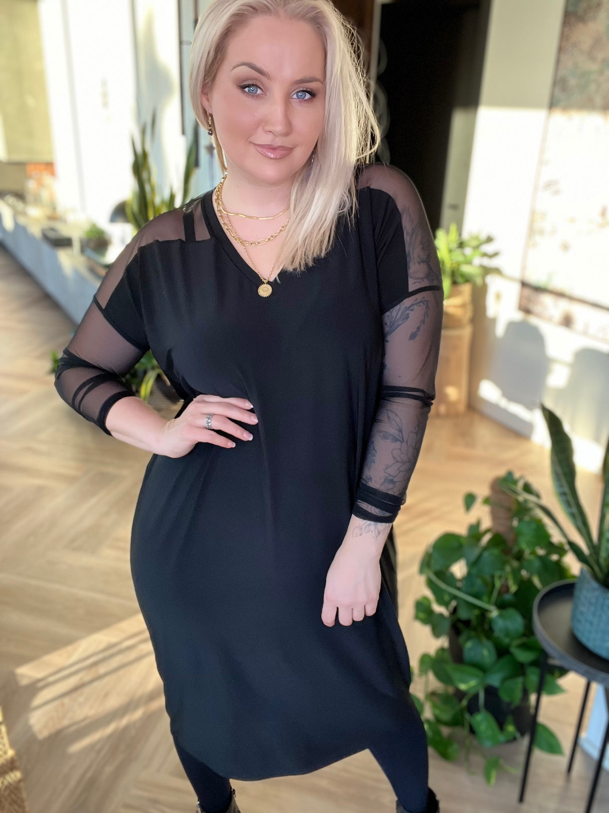 Brim síður V-hálsmál svartur/mesh