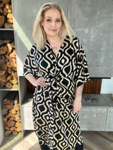 Dögg wrap satin kjóll