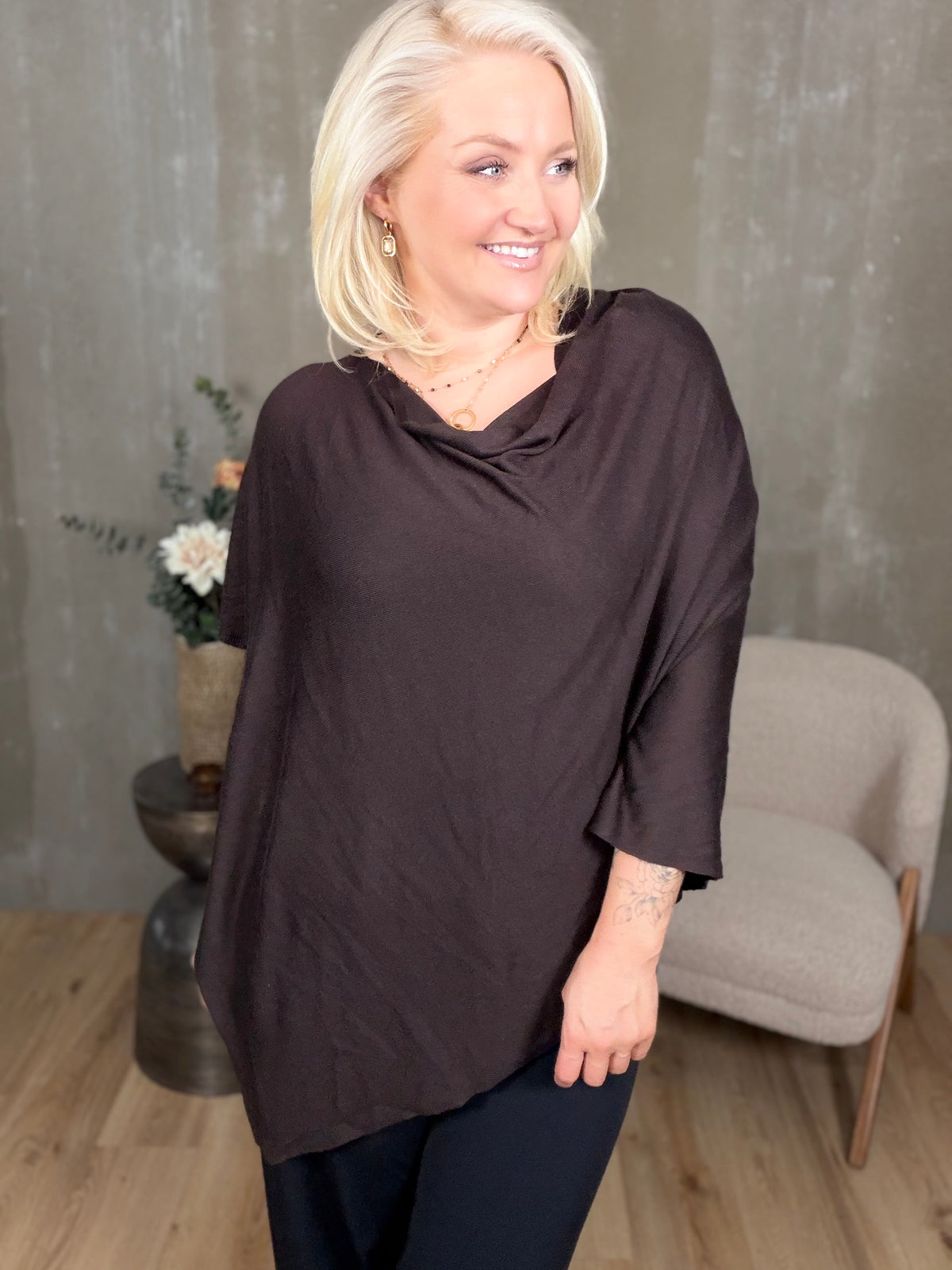 Petrina poncho