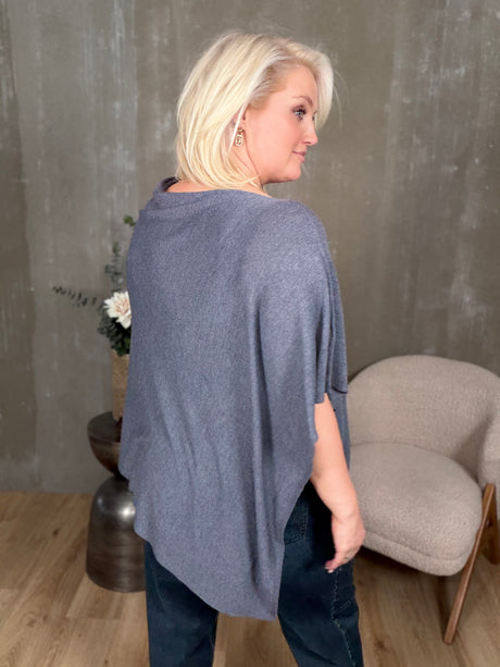 Petrina poncho