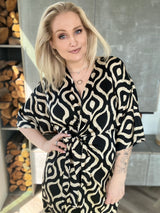 Dögg wrap satin kjóll