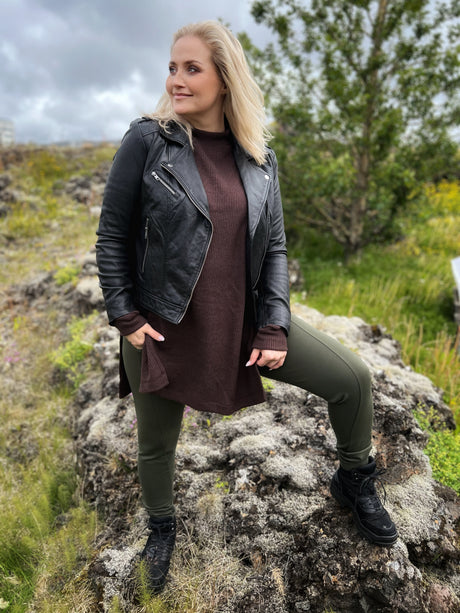 Leðurjakki stuttur með brjóstvasa