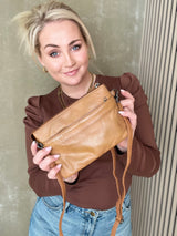Crossbody taska með mörgum hólfum