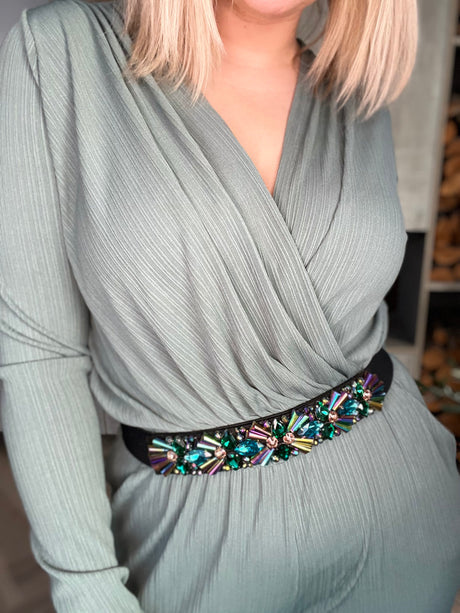 Teygjubelti semelíusteina breitt