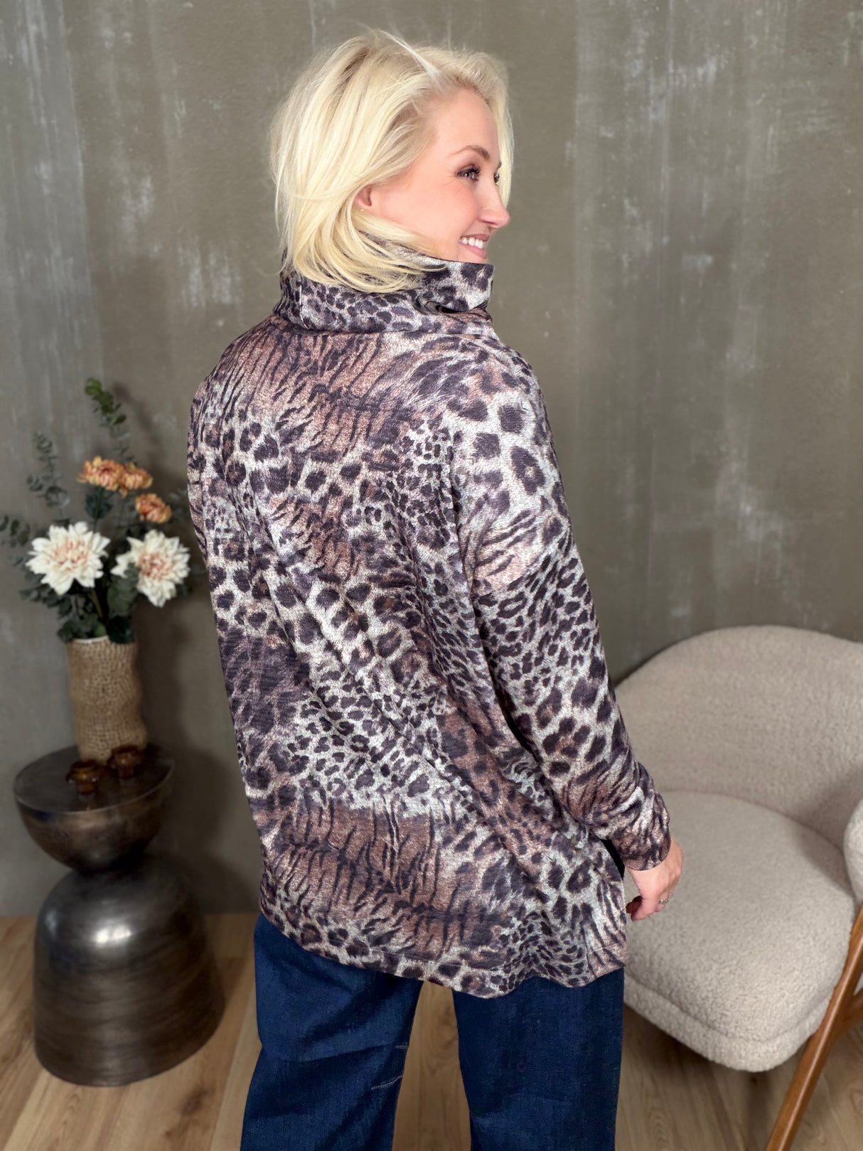 Lýsa Leopard peysa