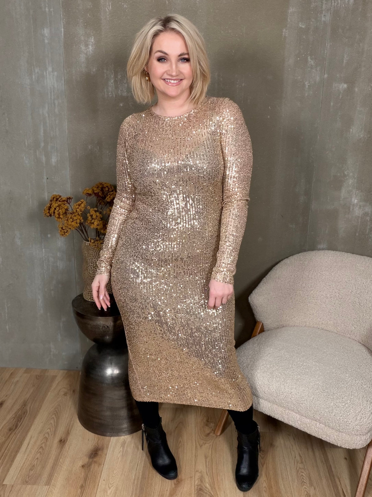 Strá pallíettukjóll