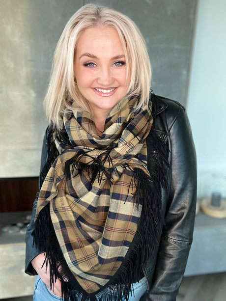 Klútur Brúnn/Grænn köflóttur með kögri