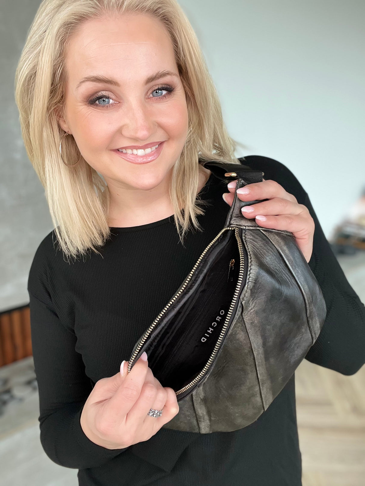 Bumbag Svört Snjáð