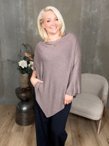Petrina poncho