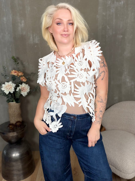 Yrsa Lace Top