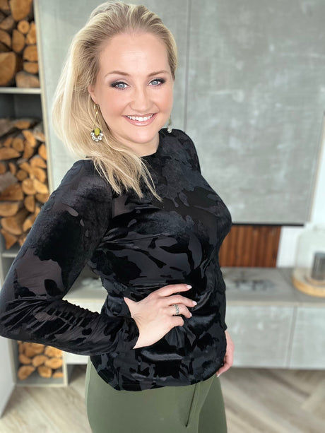 Strá toppur devoré svartur