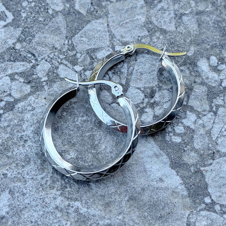 Lokkar 2.5 cm hringir m. fínlegum línum